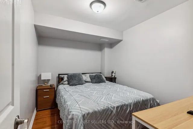 Additional property image - 5874 Sidmouth St
