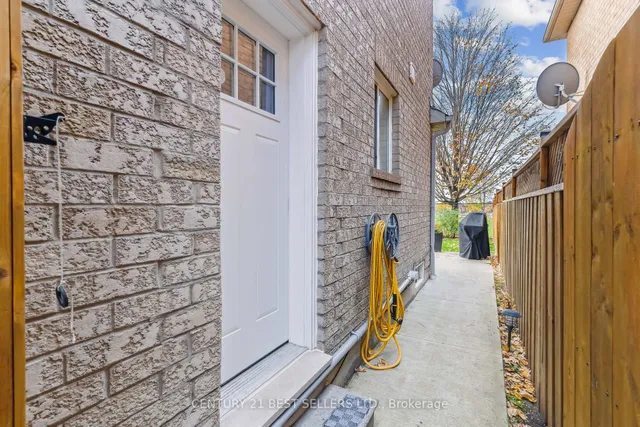 Additional property image - 5874 Sidmouth St