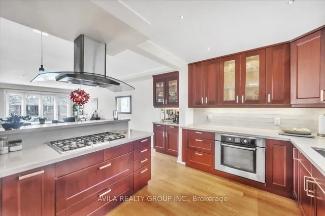 Additional property image - 3299 Queen Frederica Dr