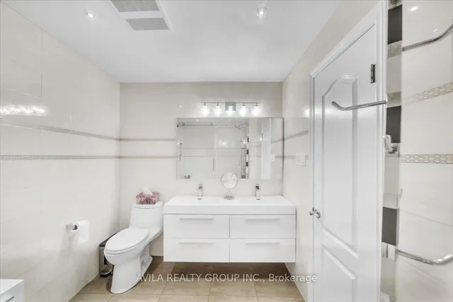 Additional property image - 3299 Queen Frederica Dr