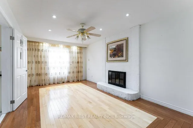 Additional property image - 1593 Lovelady Cres