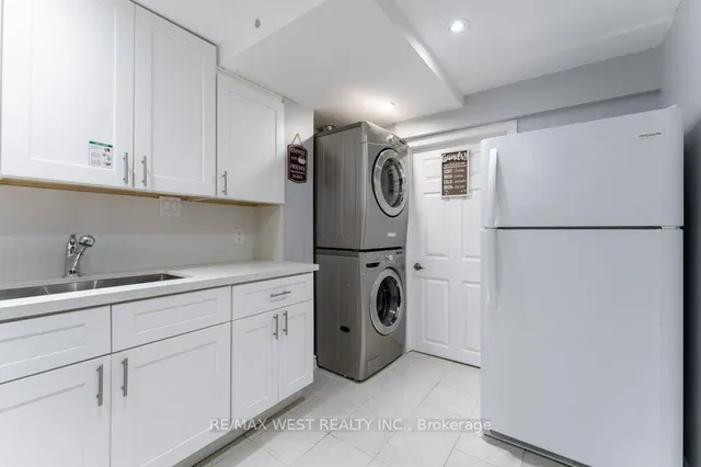 Additional property image - 1593 Lovelady Cres