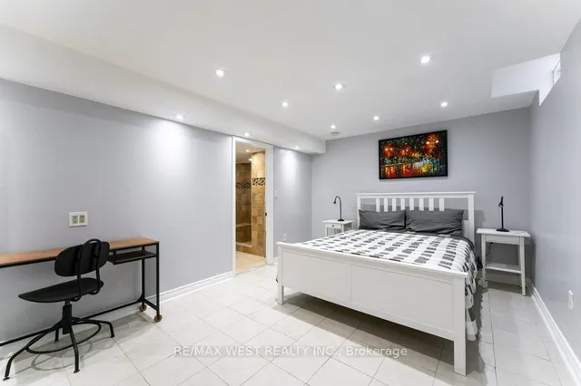 Additional property image - 1593 Lovelady Cres