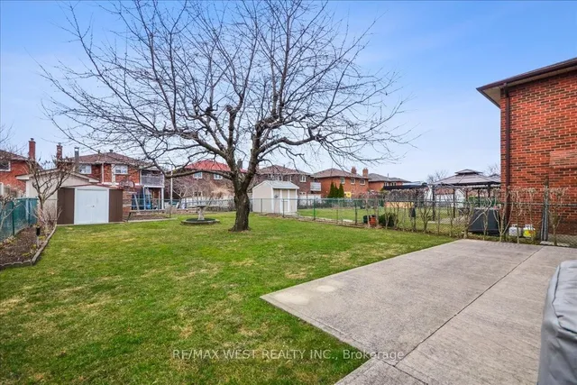 Additional property image - 3135 Fairfox Cres