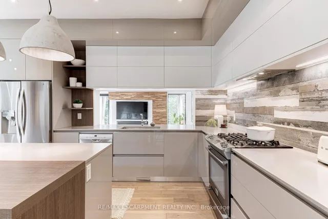 Additional property image - 3362 Guildwood Dr