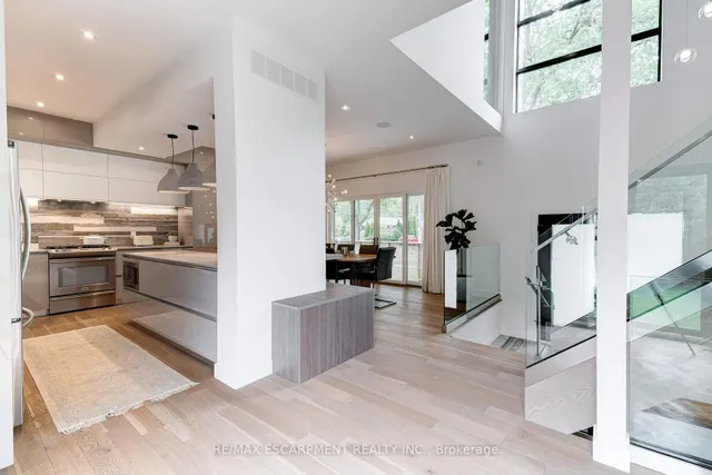 Additional property image - 3362 Guildwood Dr