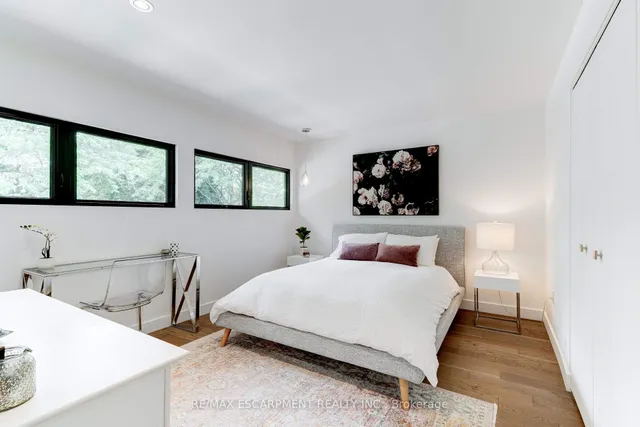 Additional property image - 3362 Guildwood Dr