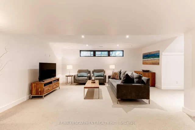 Additional property image - 3362 Guildwood Dr