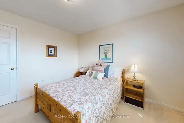 Additional property image - 3234 KATHLEEN Dr