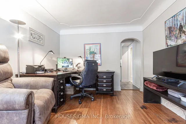 Additional property image - 899 Hazel St