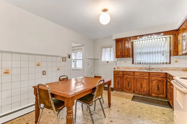 Additional property image - 2981 Weston Rd
