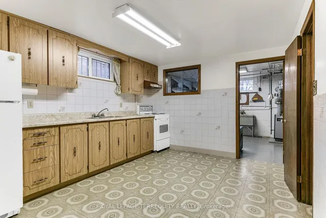 Additional property image - 2981 Weston Rd