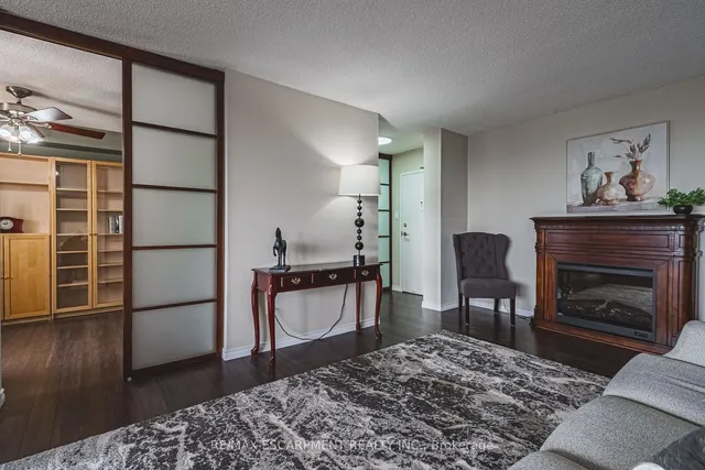Additional property image - 2055 UPPER MIDDLE Rd Unit 304