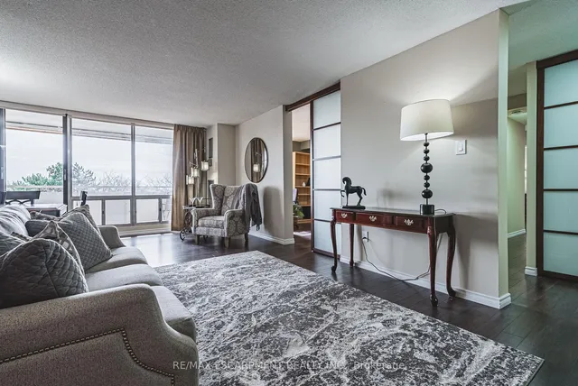 Additional property image - 2055 UPPER MIDDLE Rd Unit 304