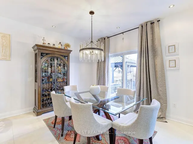 Additional property image - 104 Chalkfarm Cres