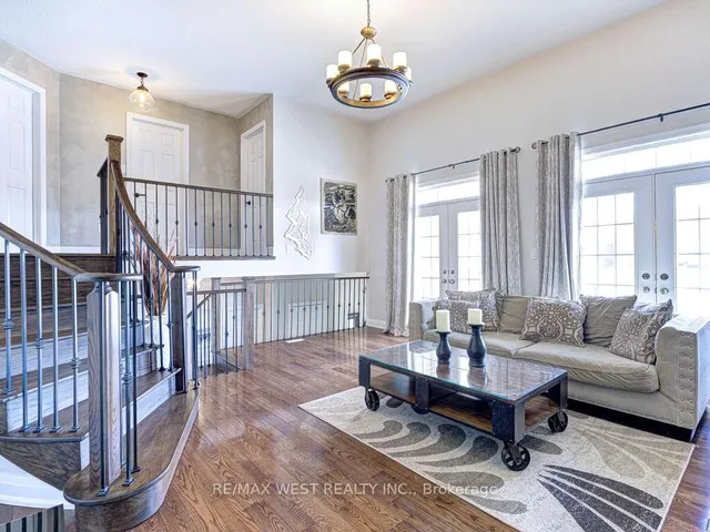 Additional property image - 104 Chalkfarm Cres