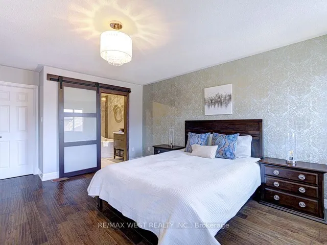 Additional property image - 104 Chalkfarm Cres