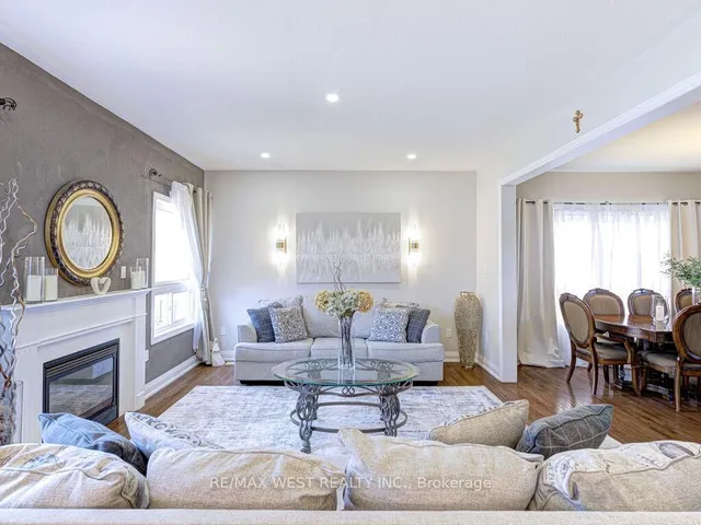 Additional property image - 104 Chalkfarm Cres