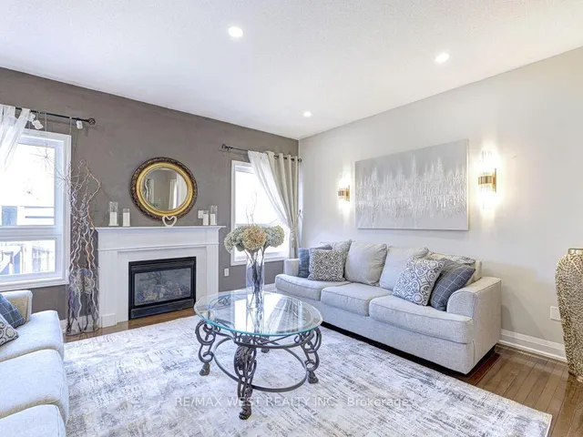 Additional property image - 104 Chalkfarm Cres
