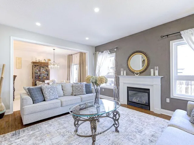 Additional property image - 104 Chalkfarm Cres
