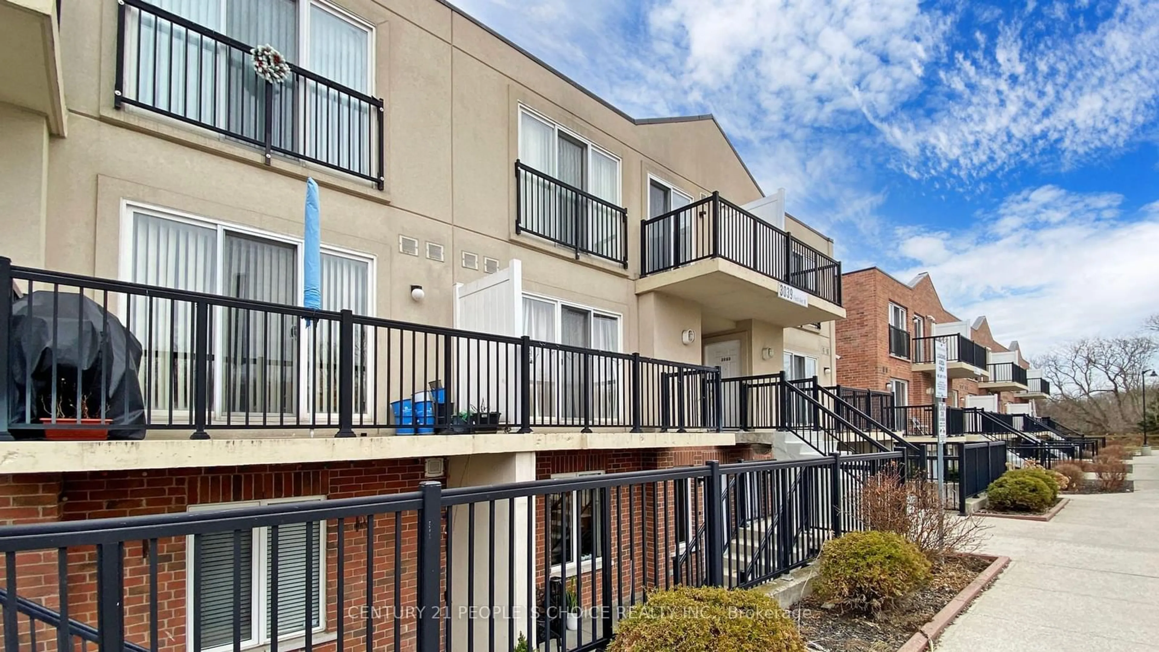 Patio, unknown for 3039 Finch Ave #1031, Toronto Ontario M9M 0A4