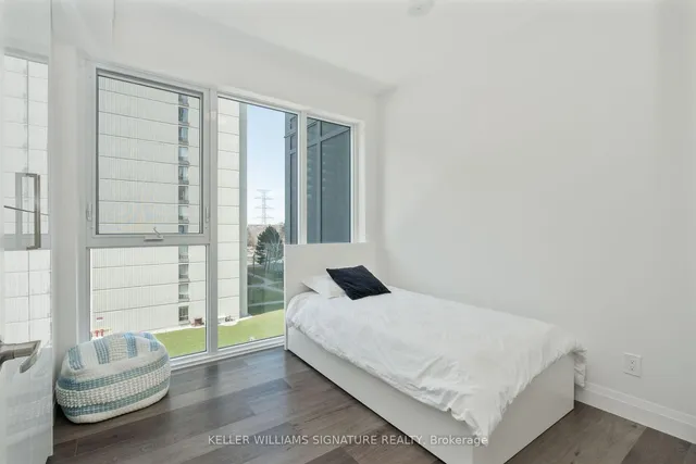 Additional property image - 500 Brock Ave Unit 402
