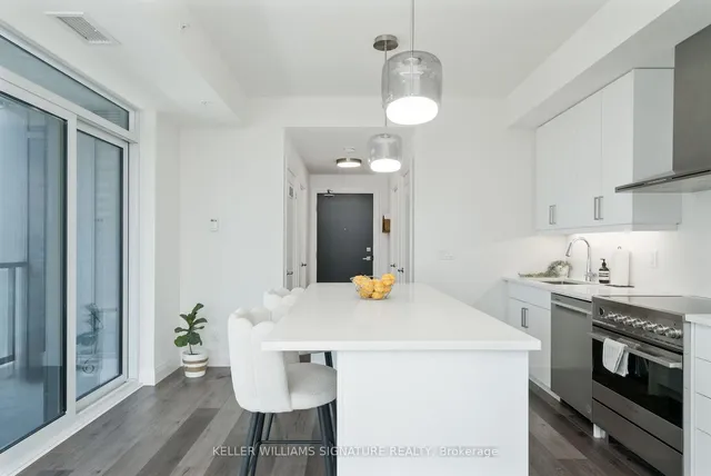 Additional property image - 500 Brock Ave Unit 402