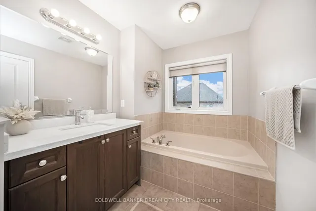 Additional property image - 14 Ivor Cres