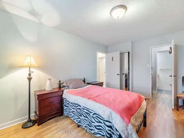 Additional property image - 15 London Green Crt Unit 206