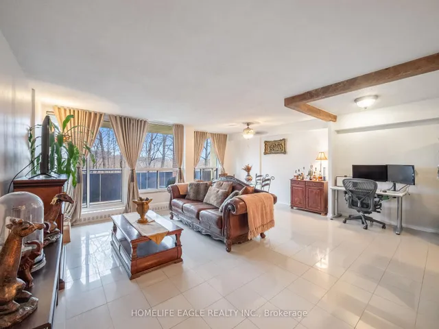 Additional property image - 15 London Green Crt Unit 206