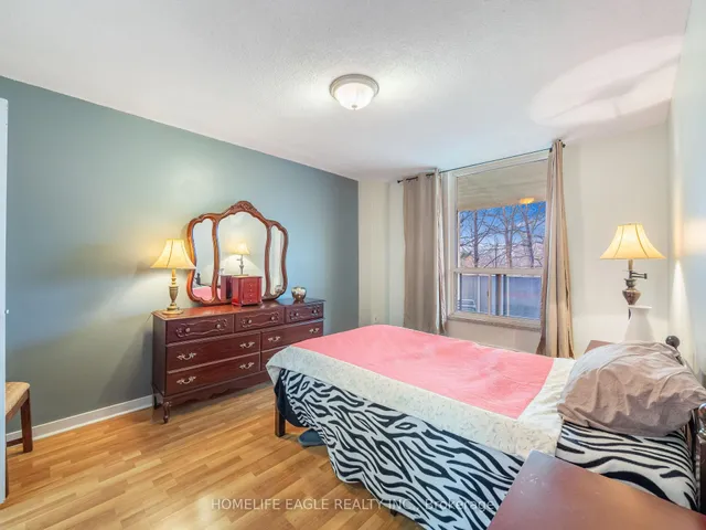 Additional property image - 15 London Green Crt Unit 206