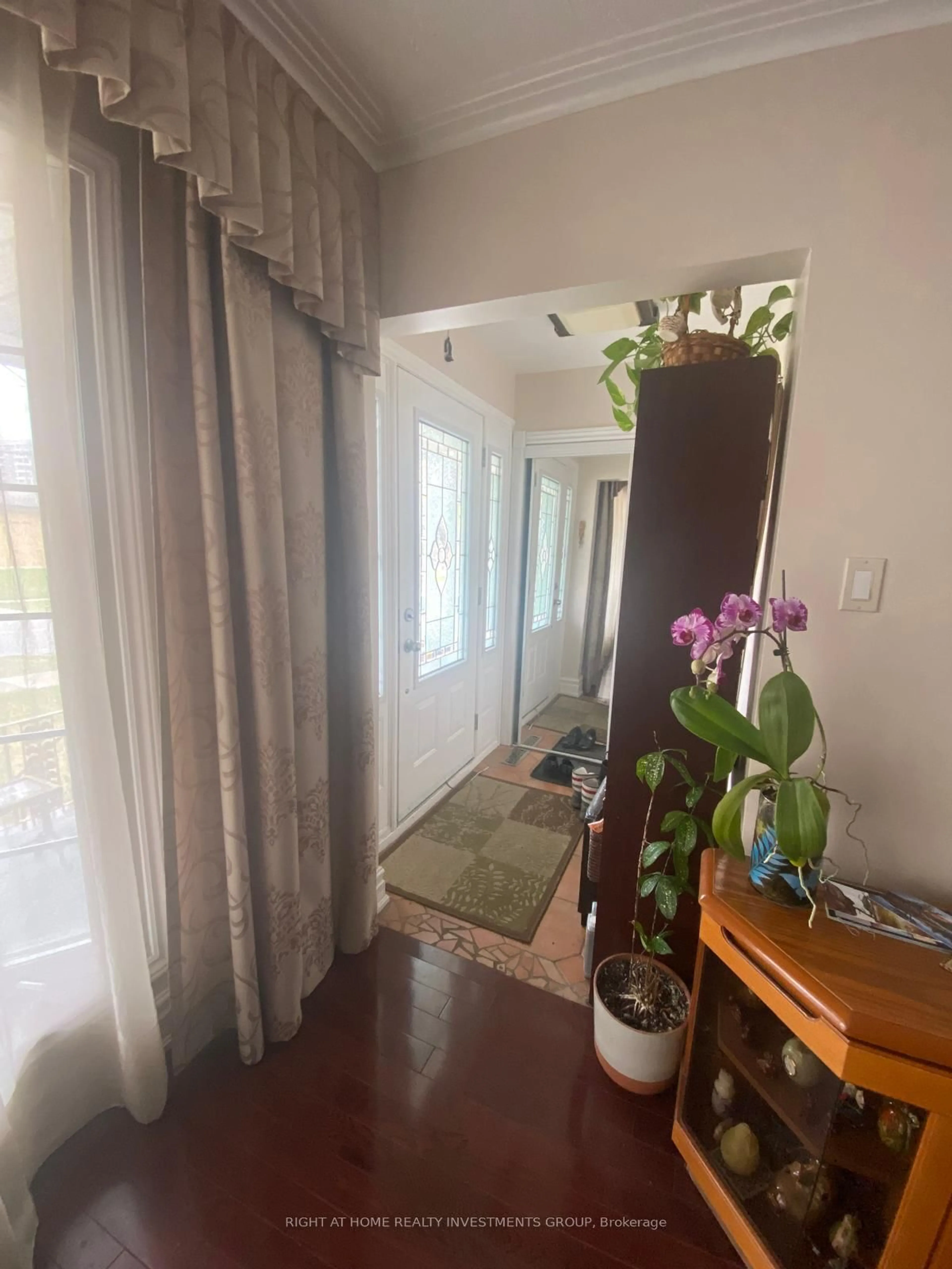 A pic of a room for 47 Tobermory Dr, Toronto Ontario M3N 2R4