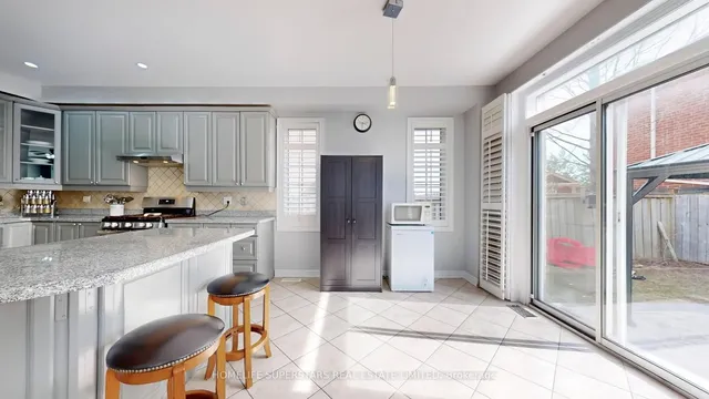 Additional property image - 1106 Little Cres