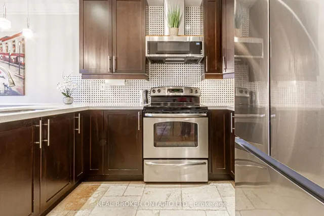 Additional property image - 1522 Lancaster Dr Unit 18