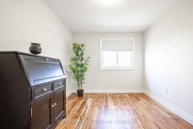 Additional property image - 1522 Lancaster Dr Unit 18