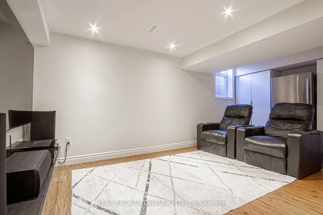 Additional property image - 1522 Lancaster Dr Unit 18