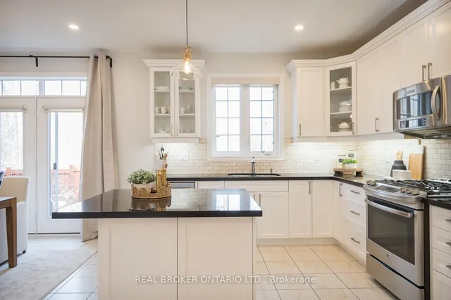 Additional property image - 300 Mcgibbon Dr