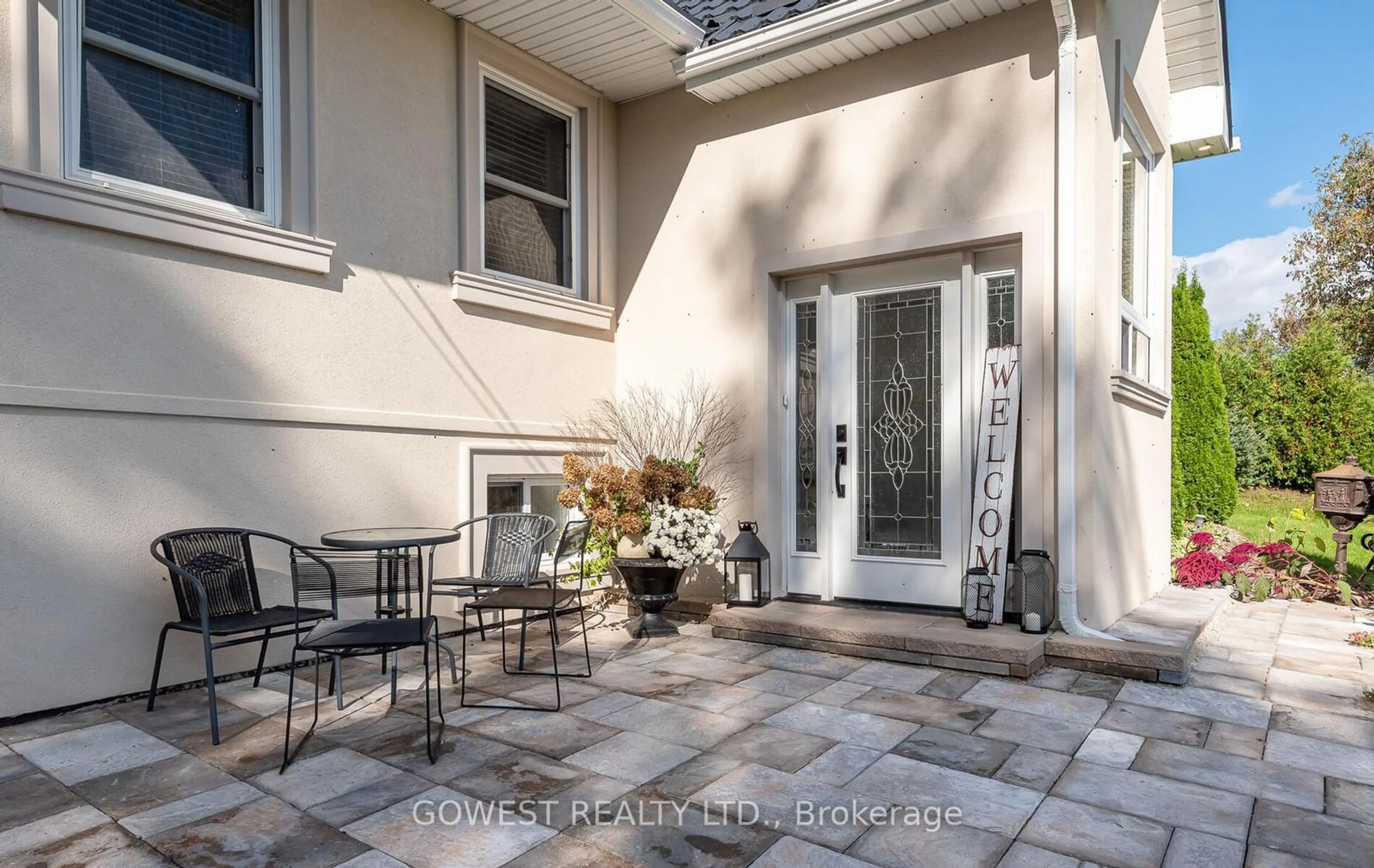 Indoor entryway for 2670 Embleton Rd, Brampton Ontario L6X 0E2