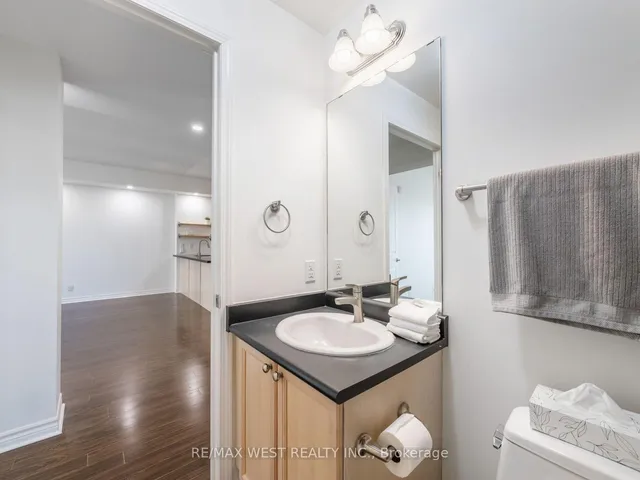 Additional property image - 4196 Dundas St Unit PH 609