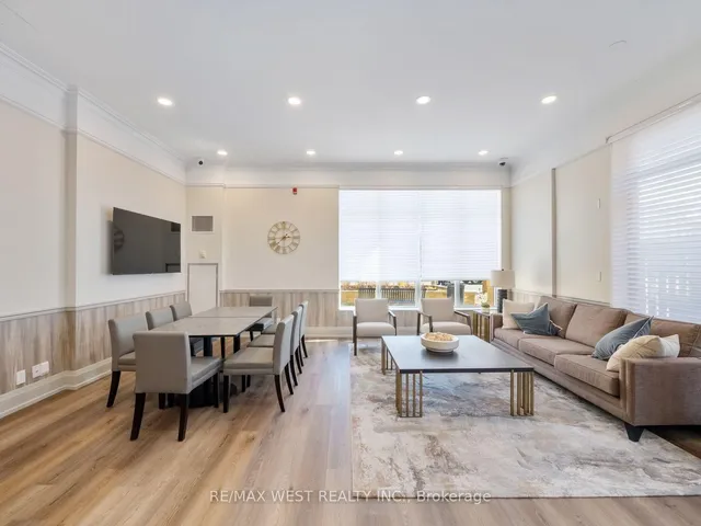 Additional property image - 4196 Dundas St Unit PH 609