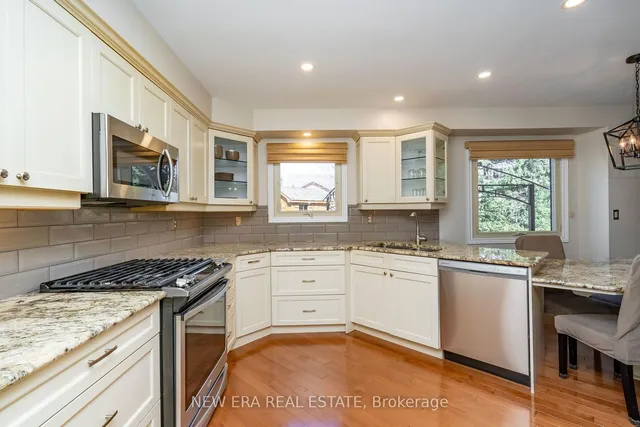 Additional property image - 6 Cairnmore Crt