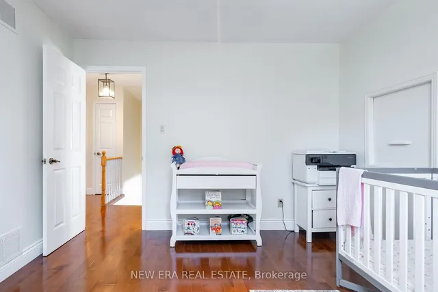 Additional property image - 6 Cairnmore Crt