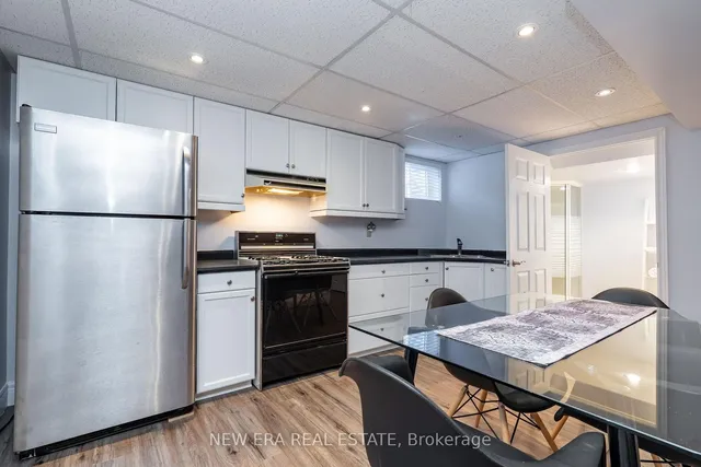 Additional property image - 6 Cairnmore Crt