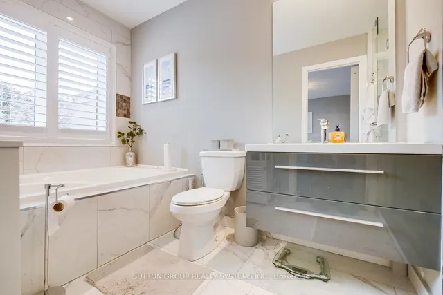 Additional property image - 3060 Eberly Woods Dr
