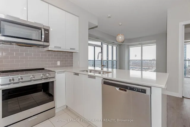 Additional property image - 35 Watergarden Dr Unit 1613