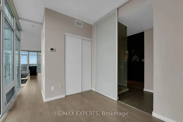 Additional property image - 103 The Queensway N/A Unit 1414