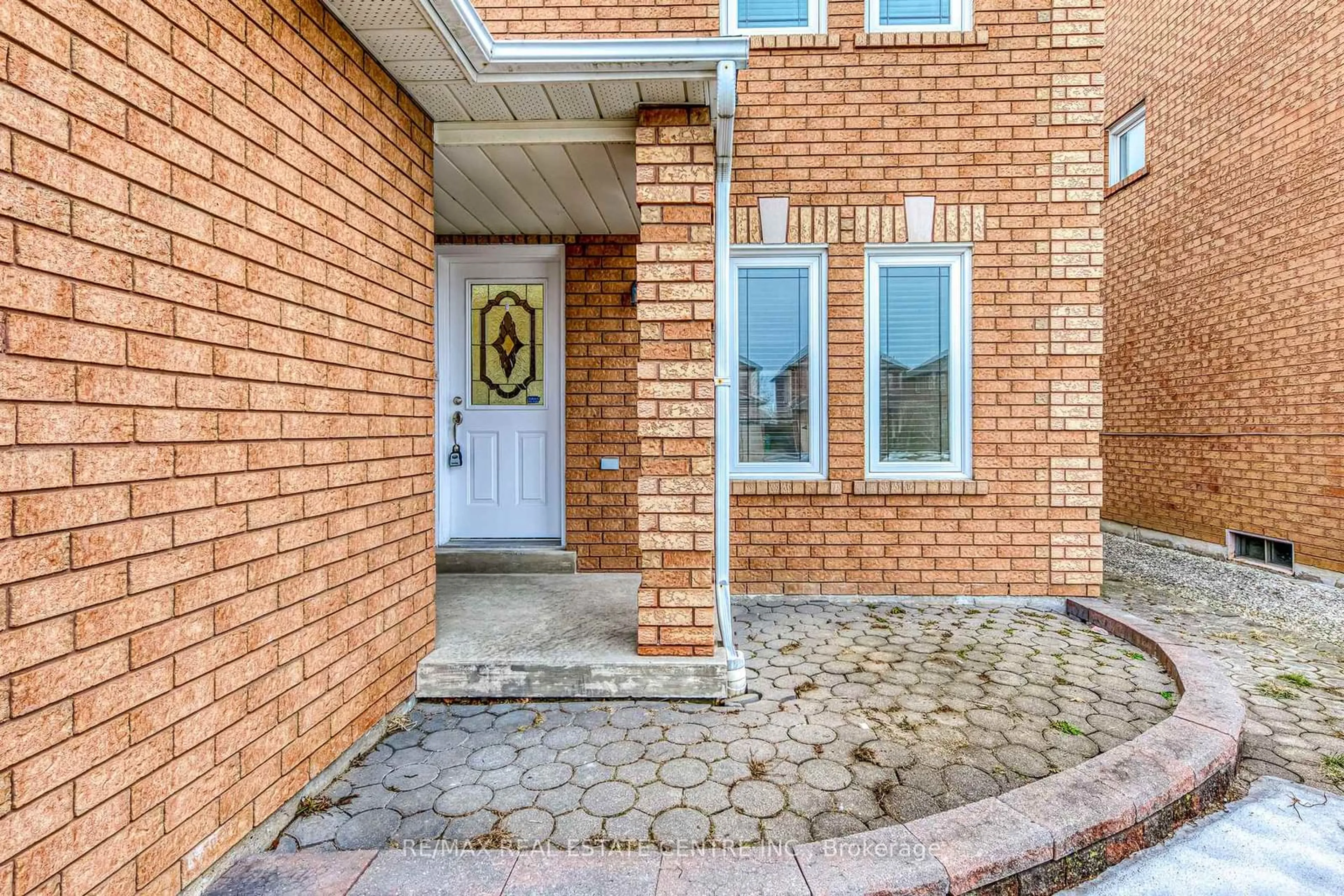 Home with brick exterior material, street for 1320 Sherwood Mills Blvd, Mississauga Ontario L5V 1S6