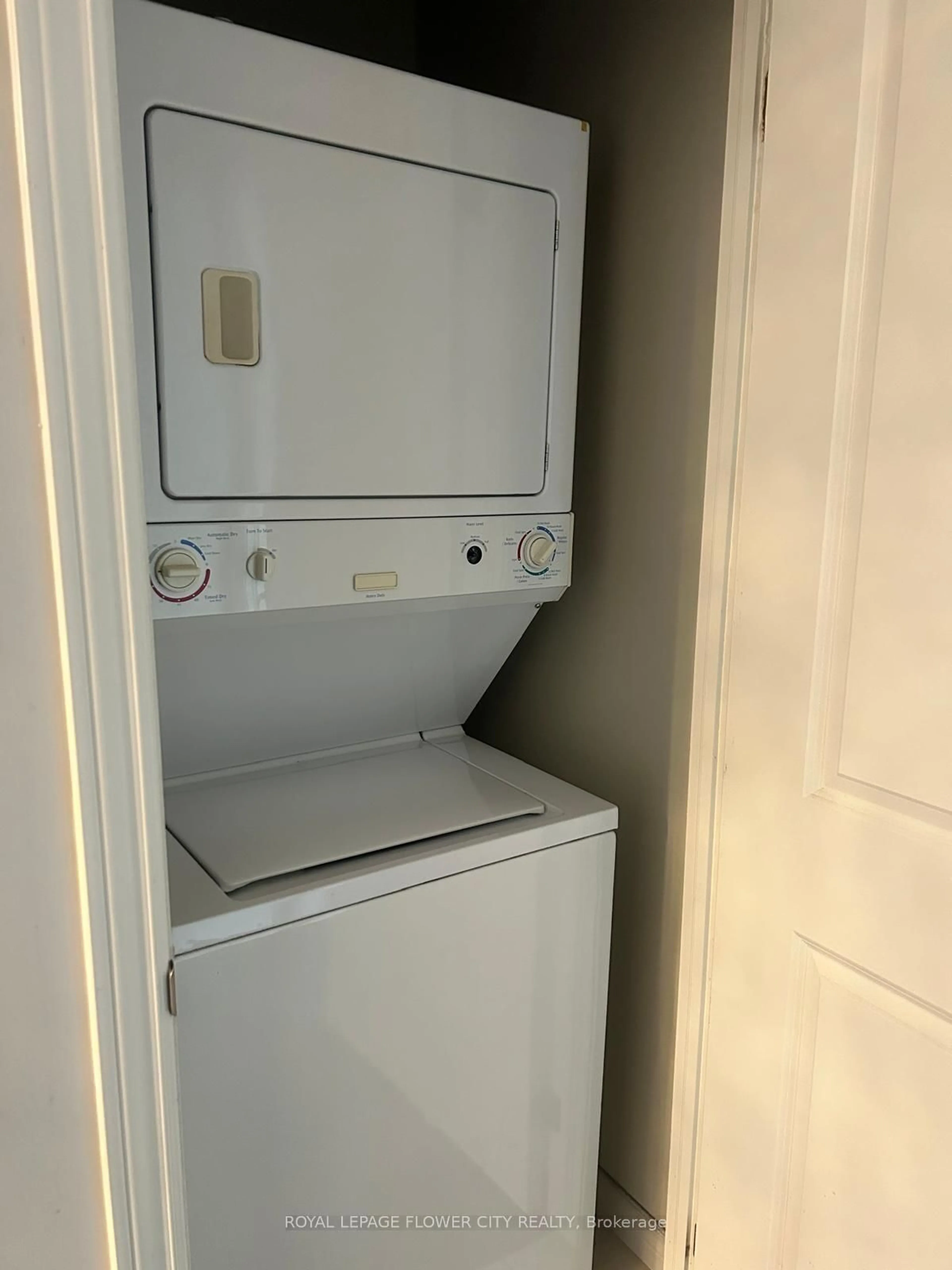 Laundry room for 630 Sauve St #404, Milton Ontario L9T 9A6