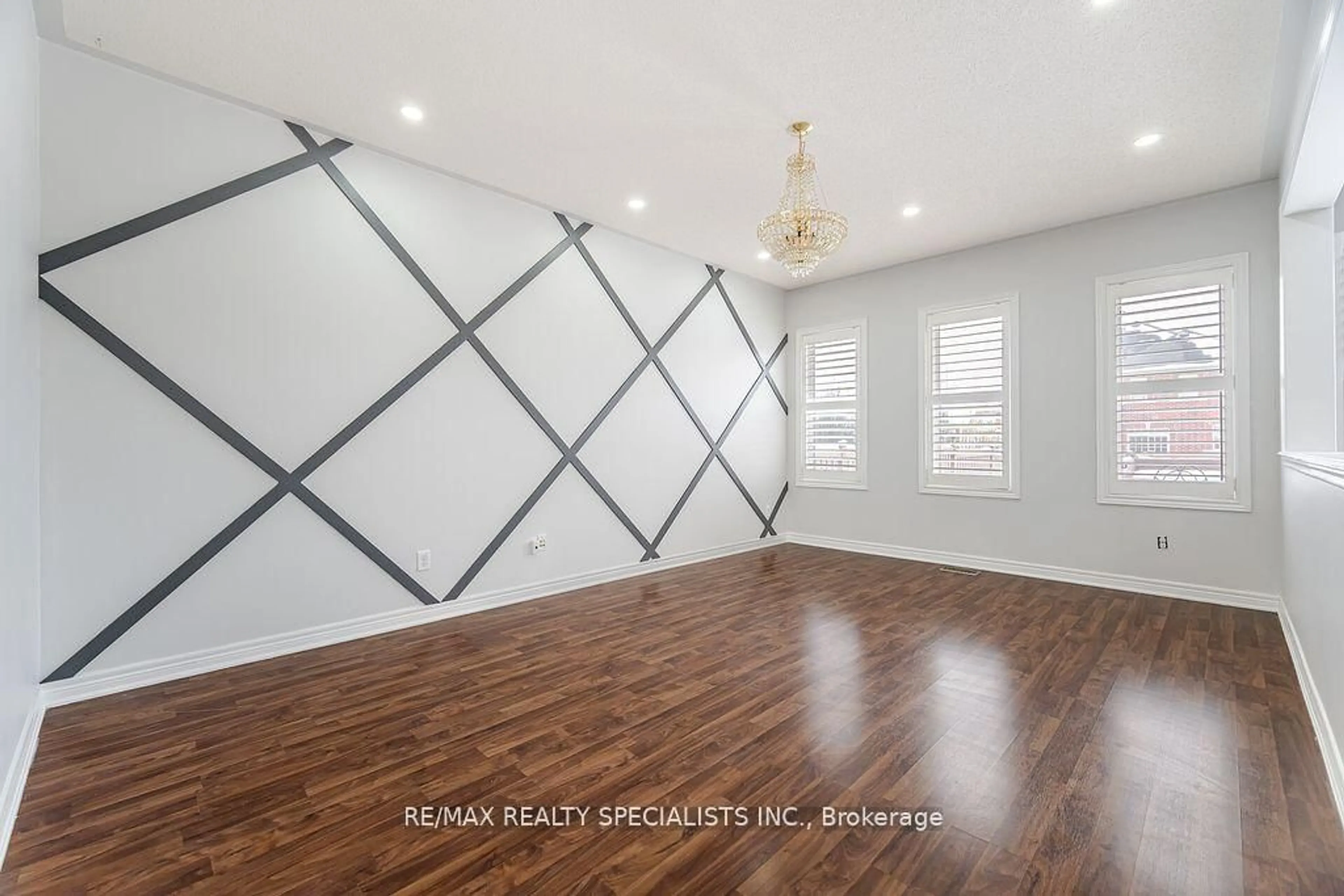 A pic of a room for 49 Sleightholme Cres, Brampton Ontario L6P 3E8
