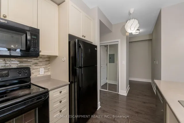 Additional property image - 5020 Corporate Dr Unit 301